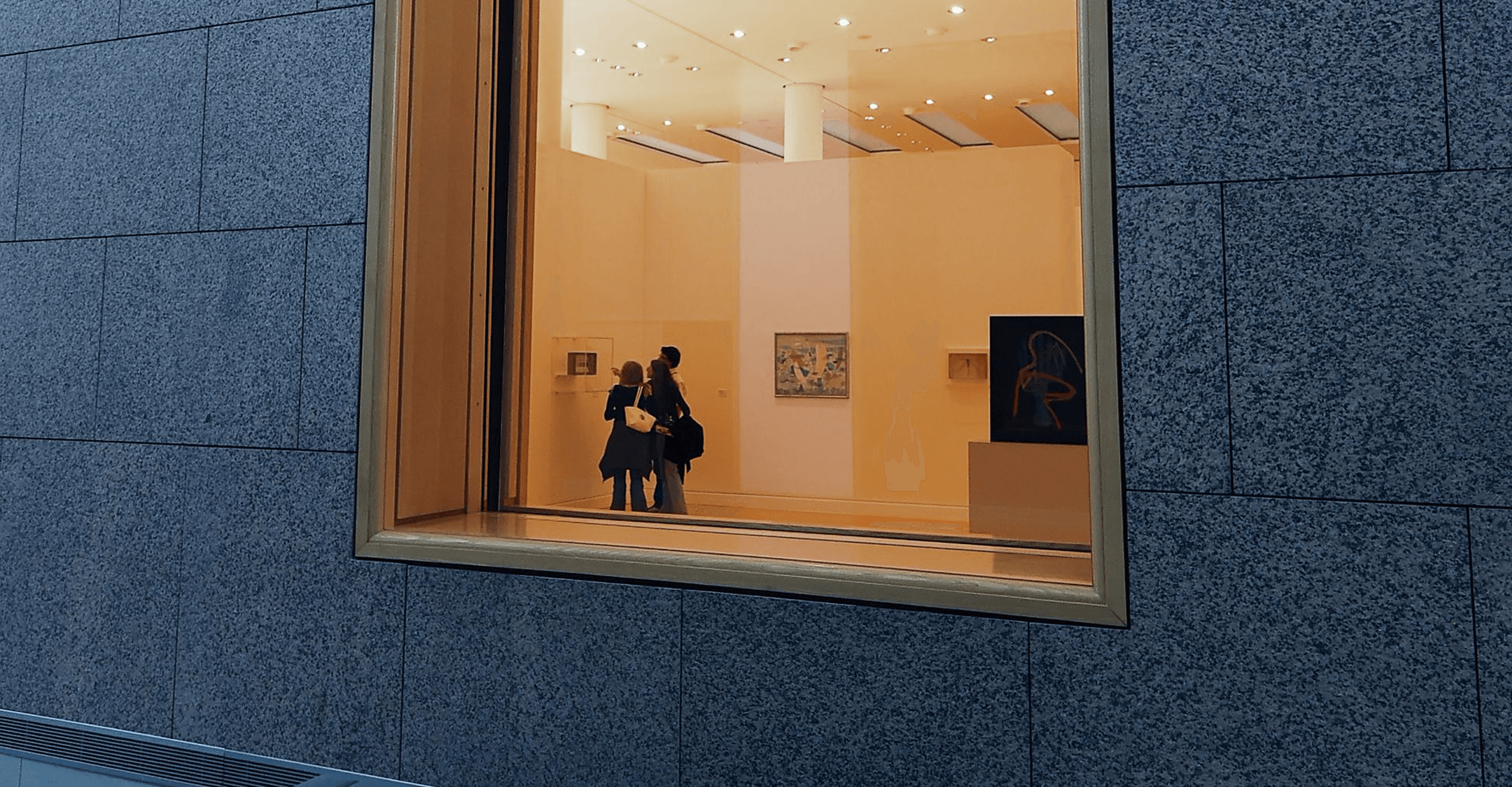 Modern and contemporary art digital archive